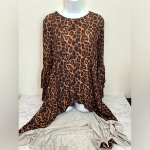 Lucky & Blessed Long Sleeve Extra Tunic Top Womens S Cheetah Leopard Pullover​​